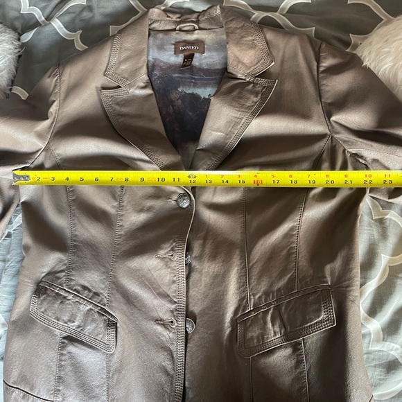 Leather Jacket - Picture 7 of 9